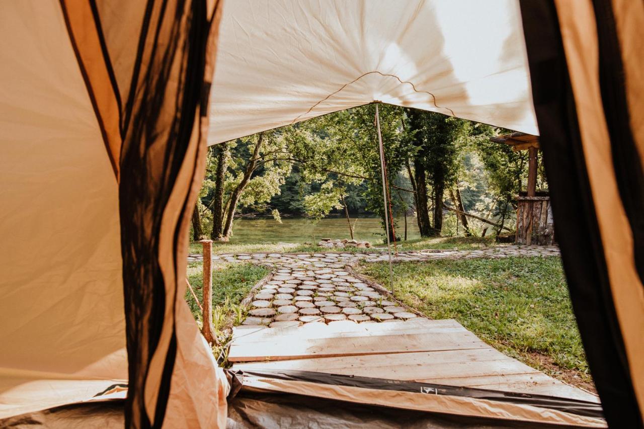 Robinson Camp Kupa - Juratovicki Brig Otel Netretic Dış mekan fotoğraf