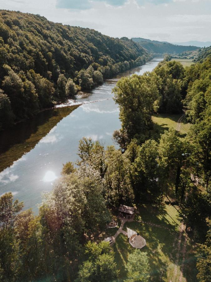 Robinson Camp Kupa - Juratovicki Brig Otel Netretic Dış mekan fotoğraf