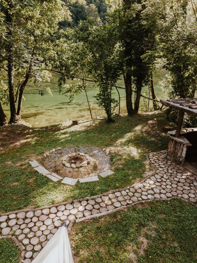 Robinson Camp Kupa - Juratovicki Brig Otel Netretic Dış mekan fotoğraf