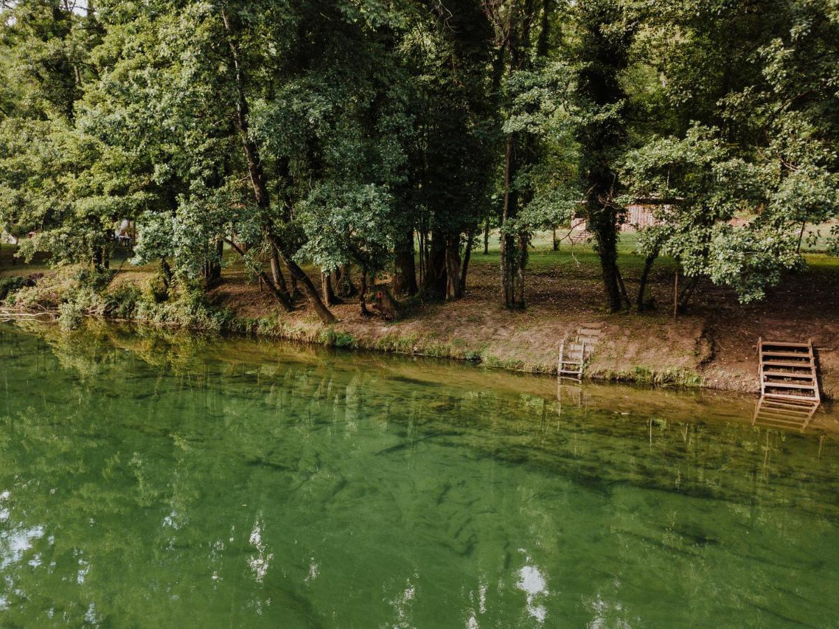 Robinson Camp Kupa - Juratovicki Brig Otel Netretic Dış mekan fotoğraf