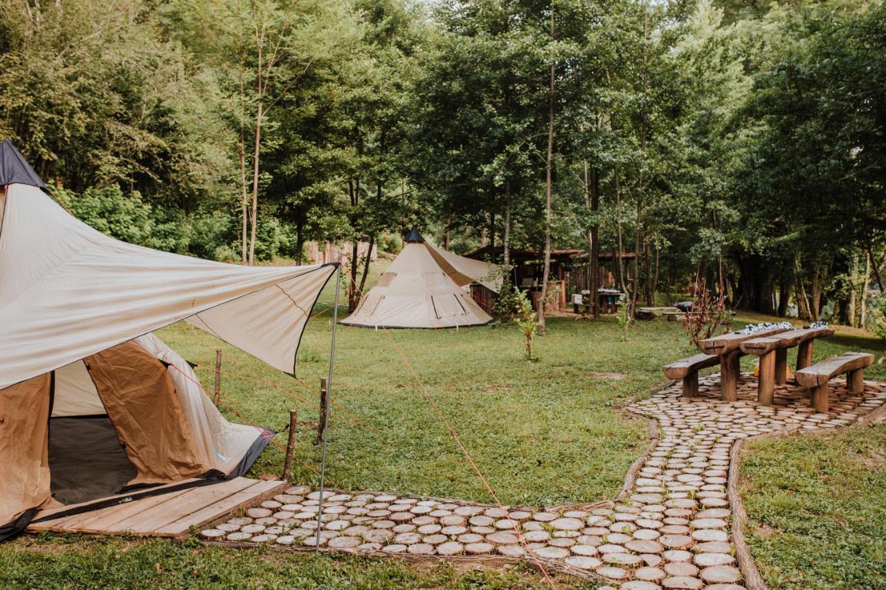 Robinson Camp Kupa - Juratovicki Brig Otel Netretic Dış mekan fotoğraf